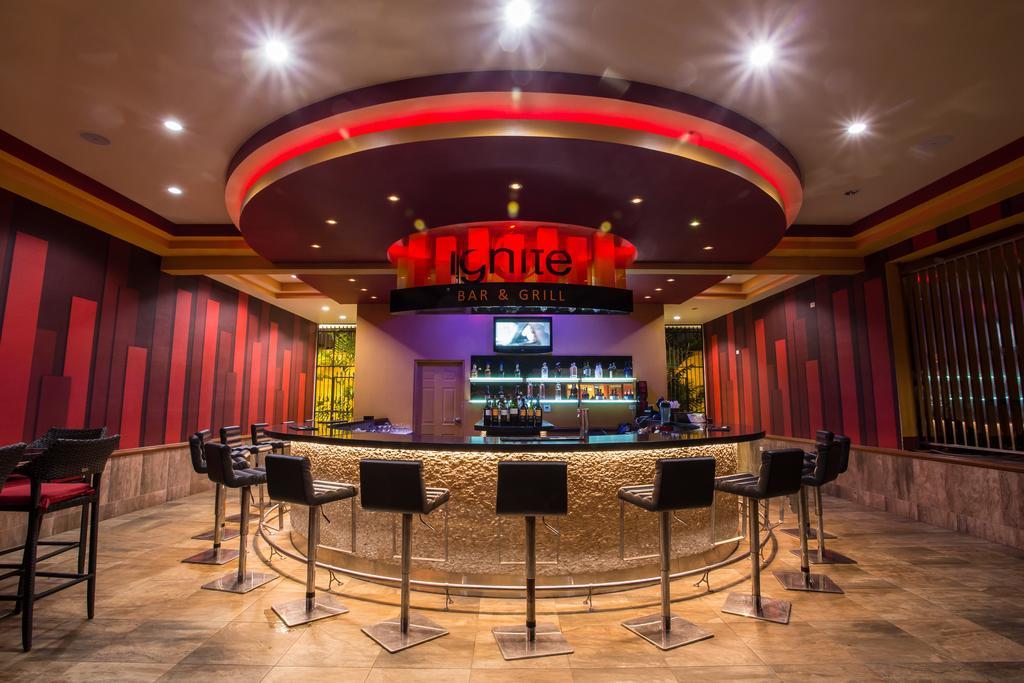 Pegasus Hotel Guyana ジョージタウン エクステリア 写真